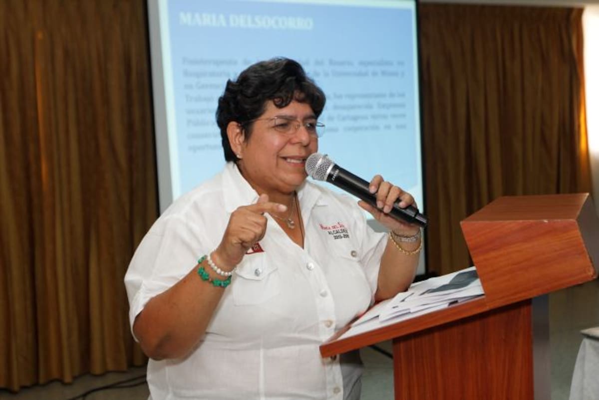 Maria Del Socorro Bustamante.