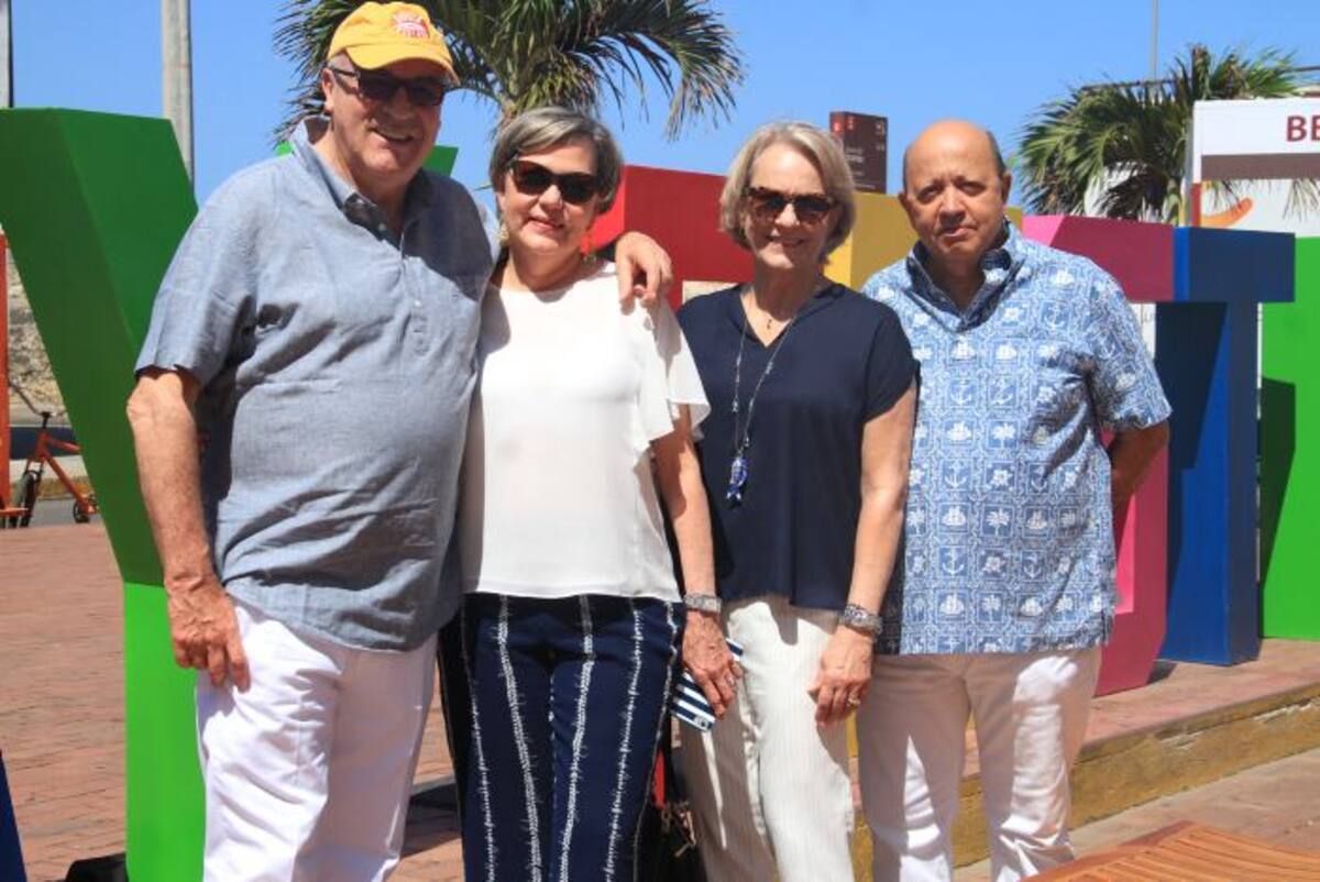 Humberto Cubillos, Tulia de Cubillos, Nuris de Araújo y Tony Araújo. ZENIA VALDELAMAR