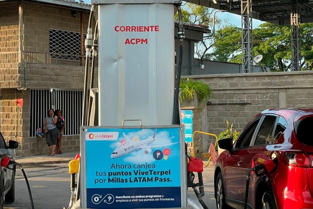 Los 5 carros que gastan menos gasolina en Colombia: mira si aquí está el tuyo