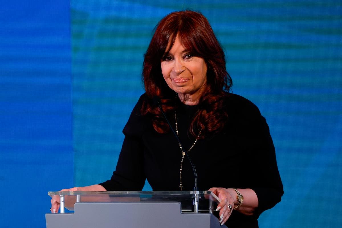 Fiscal argentino pide condena de 12 años de prisión a Cristina Fernández