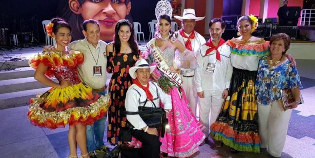 Isabella Vargas del departamento del Magdalena es la nueva Reina Nacional del Folclor. TOMADA DE TWITTER @Corporación Festival Folclórico Colombiano