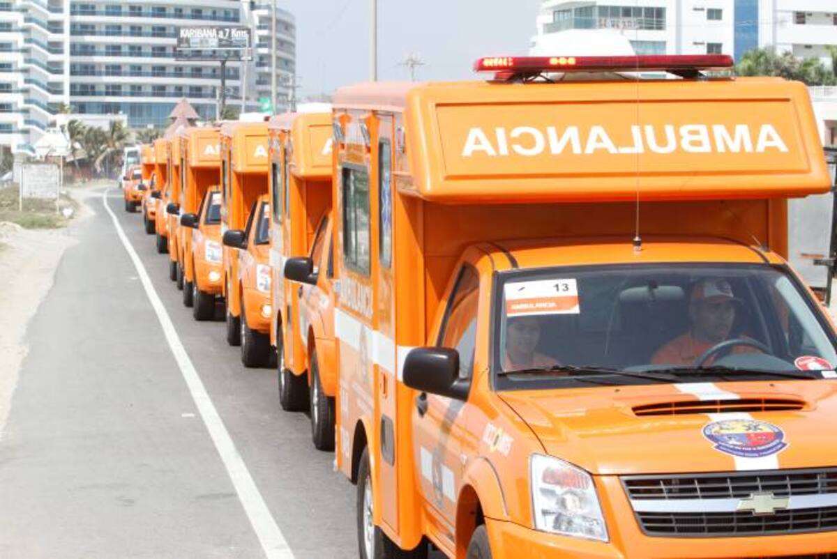 Más de 25 vehículos de la Defensa Civil Colombiana se movilizaron desde distintas partes del país para llegar a Cartagena y apoyar la logística de la Cumbre. JULIO CASTAÑO EL UNIVERSAL