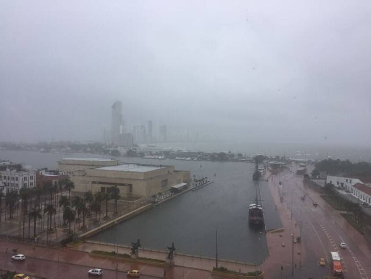 Plebiscito bajo la lluvia en Cartagena. Cortesía