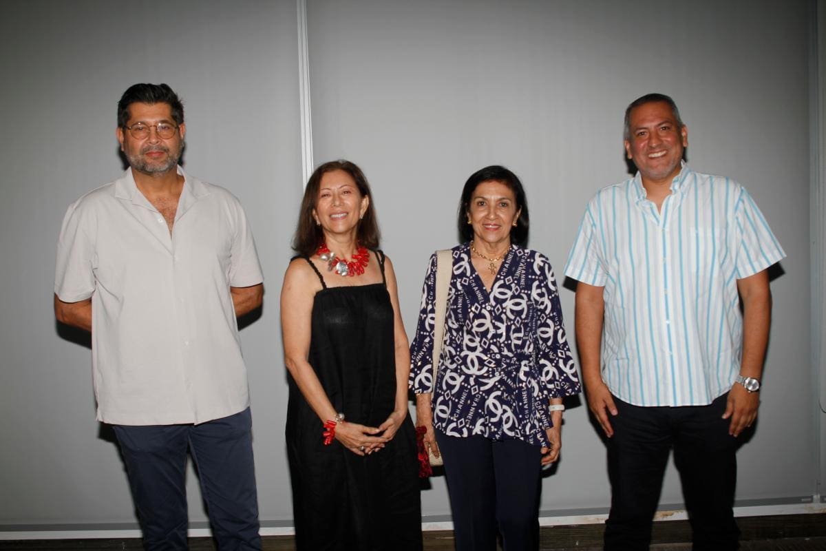Pedro Ibarra, Edith Salas, Martha Márquez y Ramón Pérez.