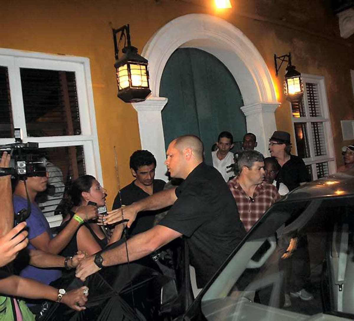 El actor estadounidense fue visto en la noche anterior durante su visita a uno de los restaurantes más reconocidos del Centro histórico, a su salida varios periodistas lo esperaban para tomarle fotografías. Aroldo Mestre Alcàntara/ El Universal