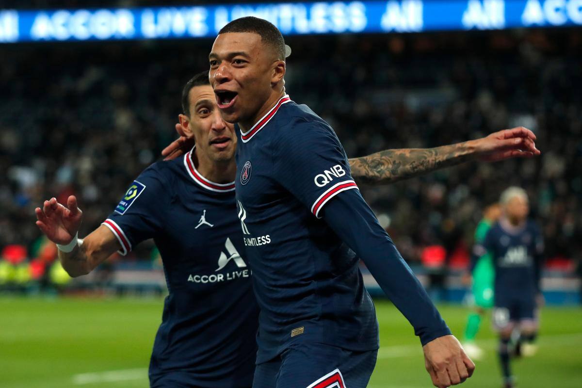 Atención: Mbappé se lesiona y se perdería el juego ante el Madrid