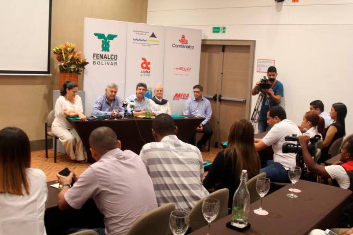 Primer encuentro entre empresarios tradicionales y emprendedores en Cartagena
