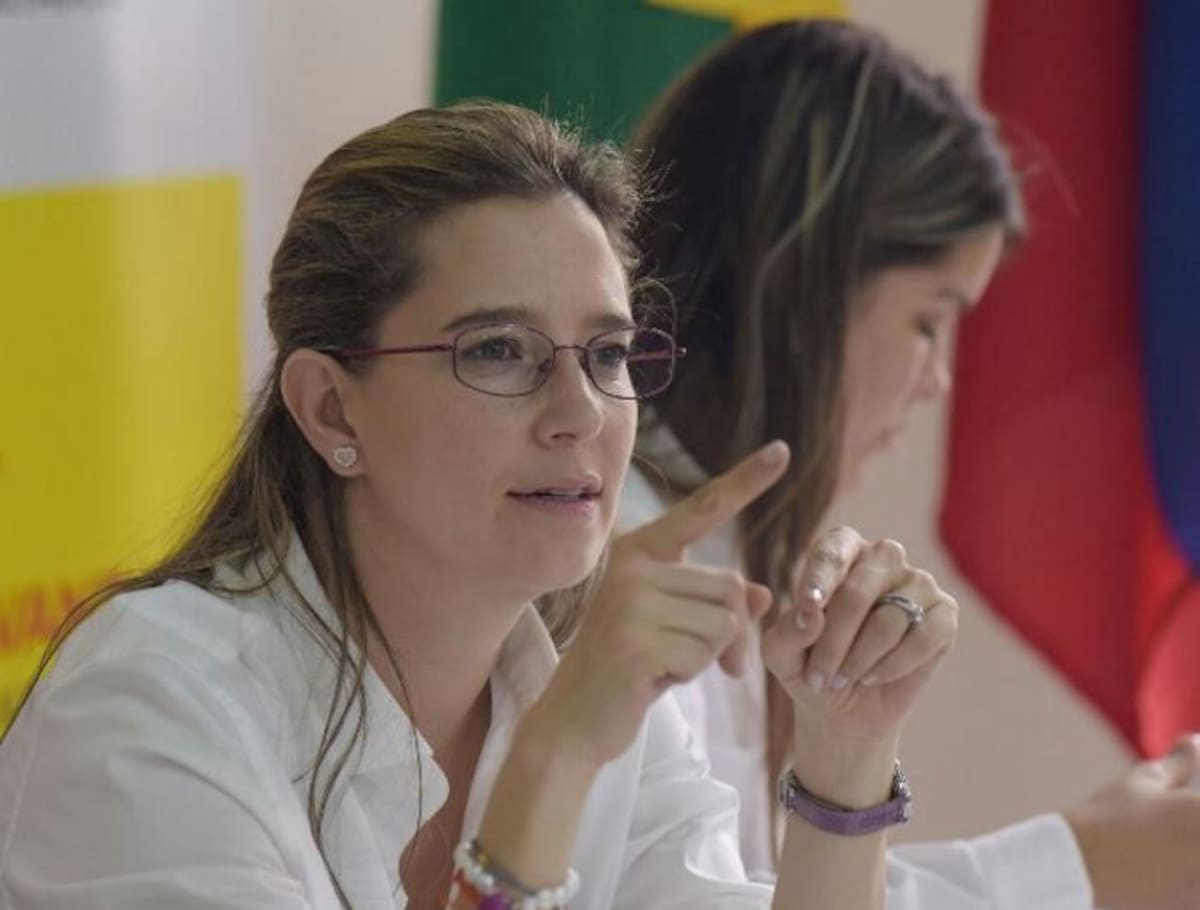 Cristina Plazas, durante el encuentro celebrado en Bolívar. Cortesía