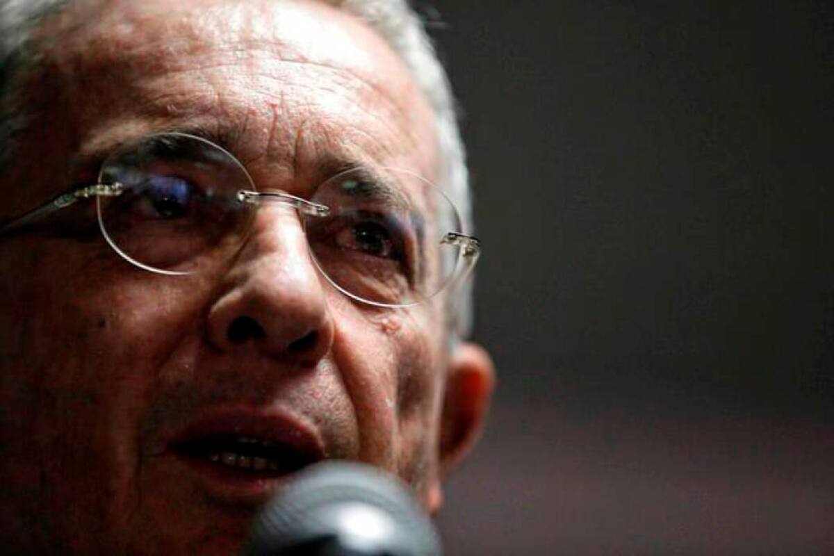 Fiscalía llama a juicio a Álvaro Uribe por caso de soborno a testigos