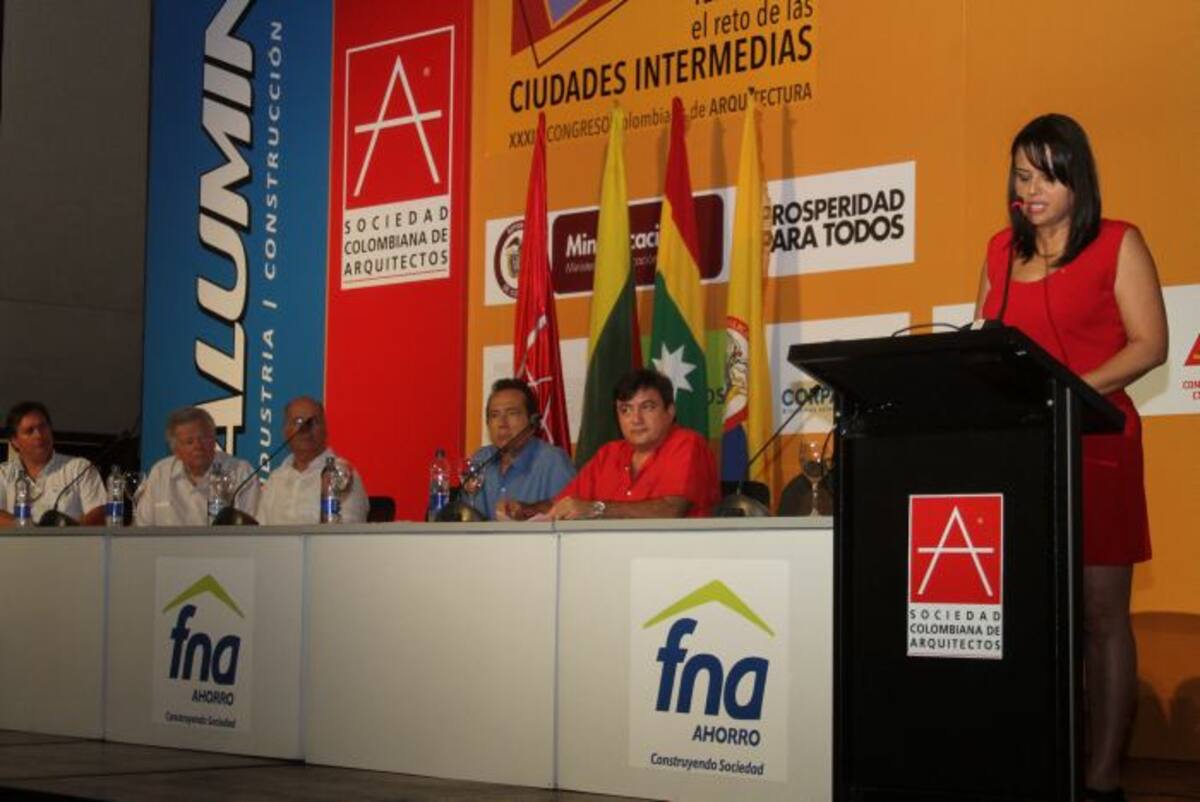Instalación del Congreso Colombiano de Arquitectura, en el Centro de Convenciones.Interviene la presidenta de la Sociedad Colombiana de Arquitectos (SCA) Sara Liliana Zamora Sarmiento. En la mesa Luis Ignacio Diazgranados, Darío Córdoba y Flavio Romero. Maruja Parra - El Universal
