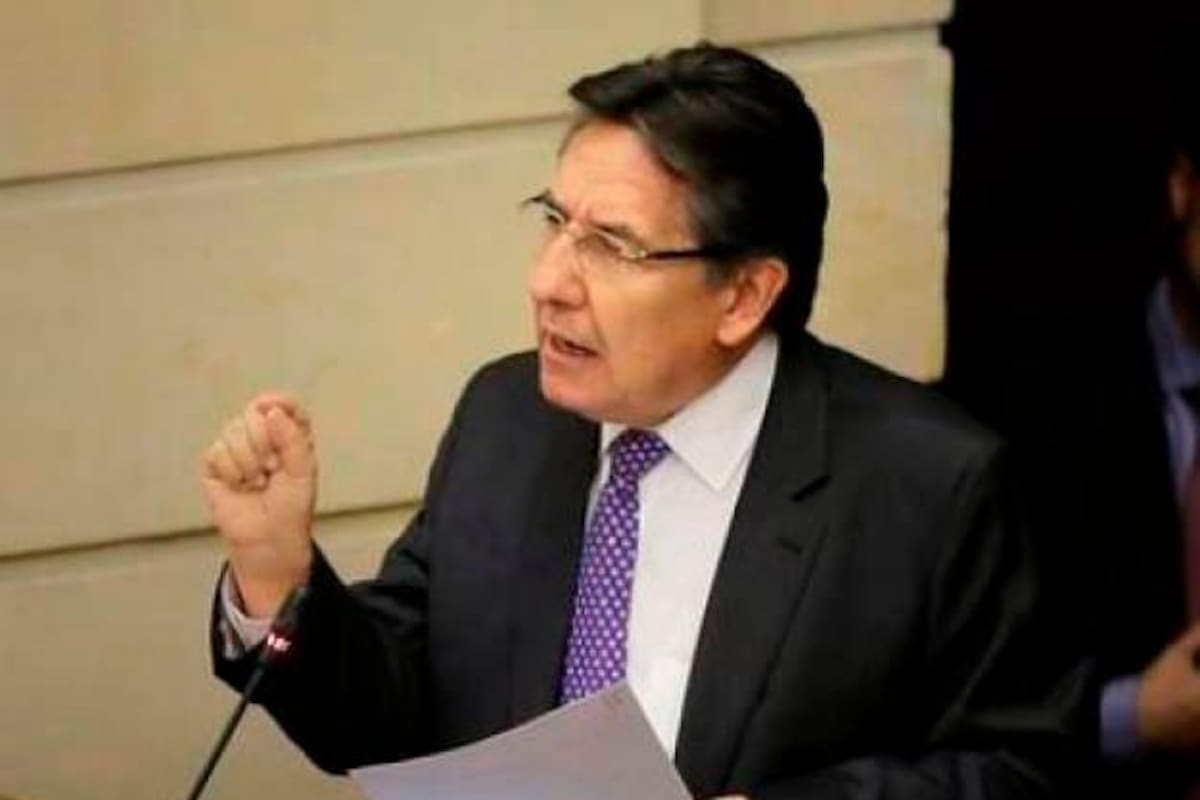 Las duras palabras con las que Néstor Humberto Martínez renunció a la Fiscalía