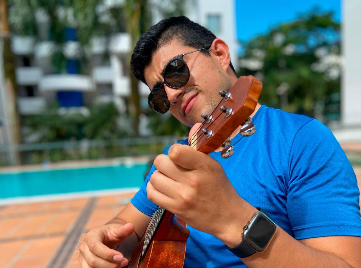 El cantante y médico afirma estar enamorado de Cartagena.