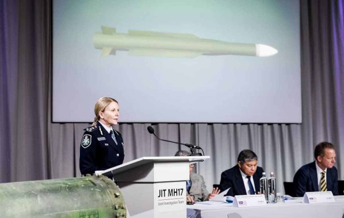 El análisis detallado de las imágenes de video determinó que el misil Buk que derribó el vuelo MH17 de Malaysia Airlines sobre Ucrania salió de una unidad militar con base en Rusia. EFE ROBIN VAN LONKHUIJSEN