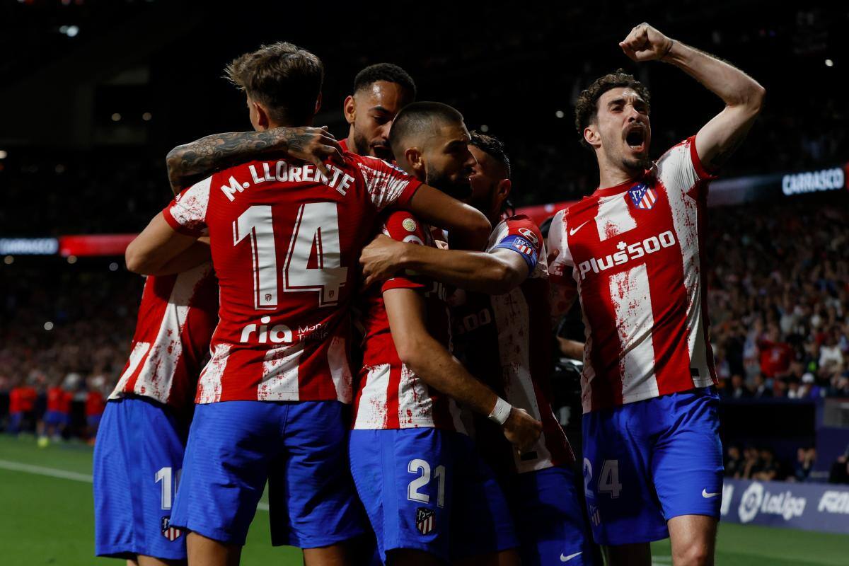 Atlético ganó el derbi español al Madrid y pone seis puntos de ventaja