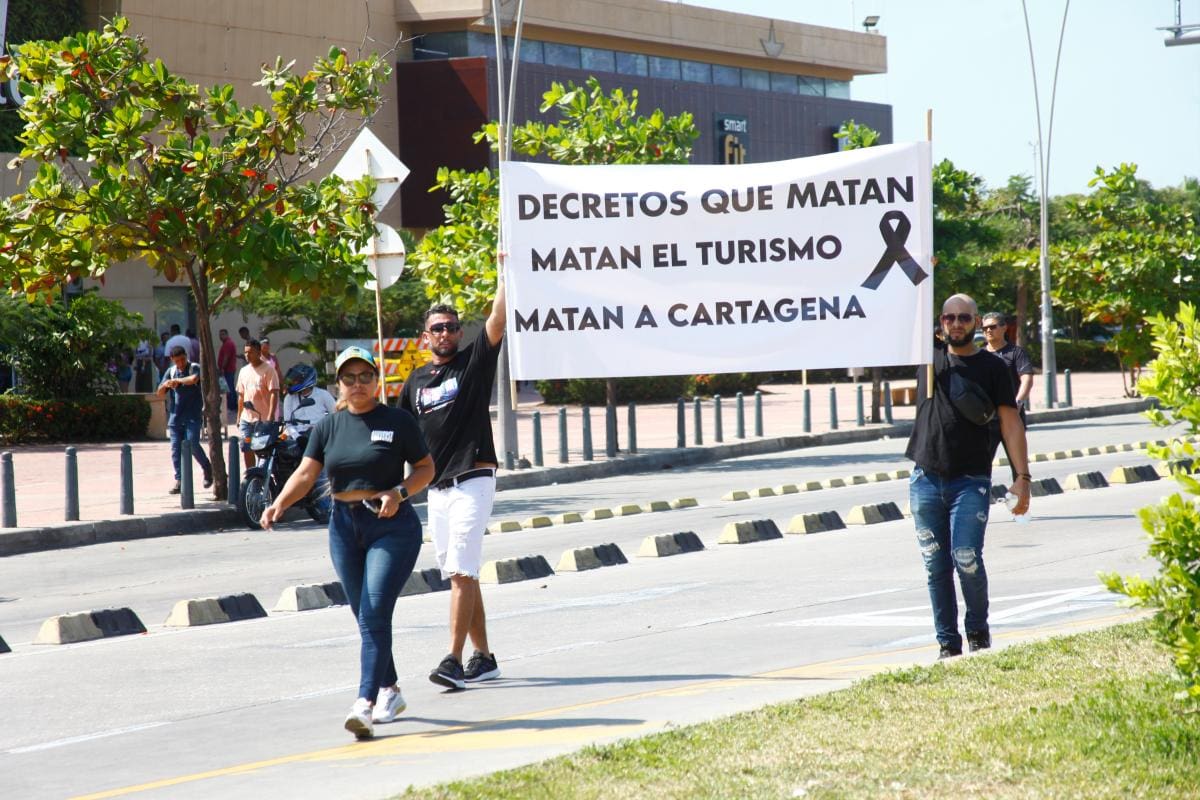 Opiniones divididas por decreto de horarios a establecimientos nocturnos