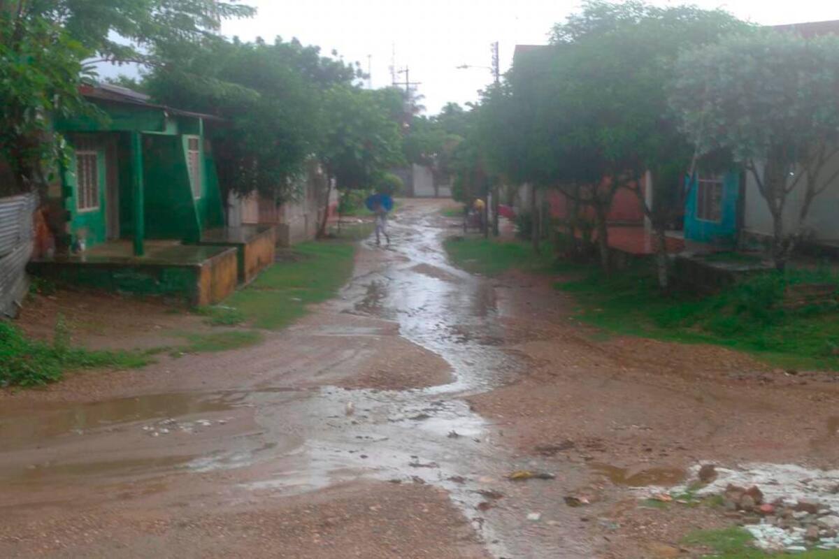 Entregan subsidios a damnificados por ola invernal en Santa Catalina