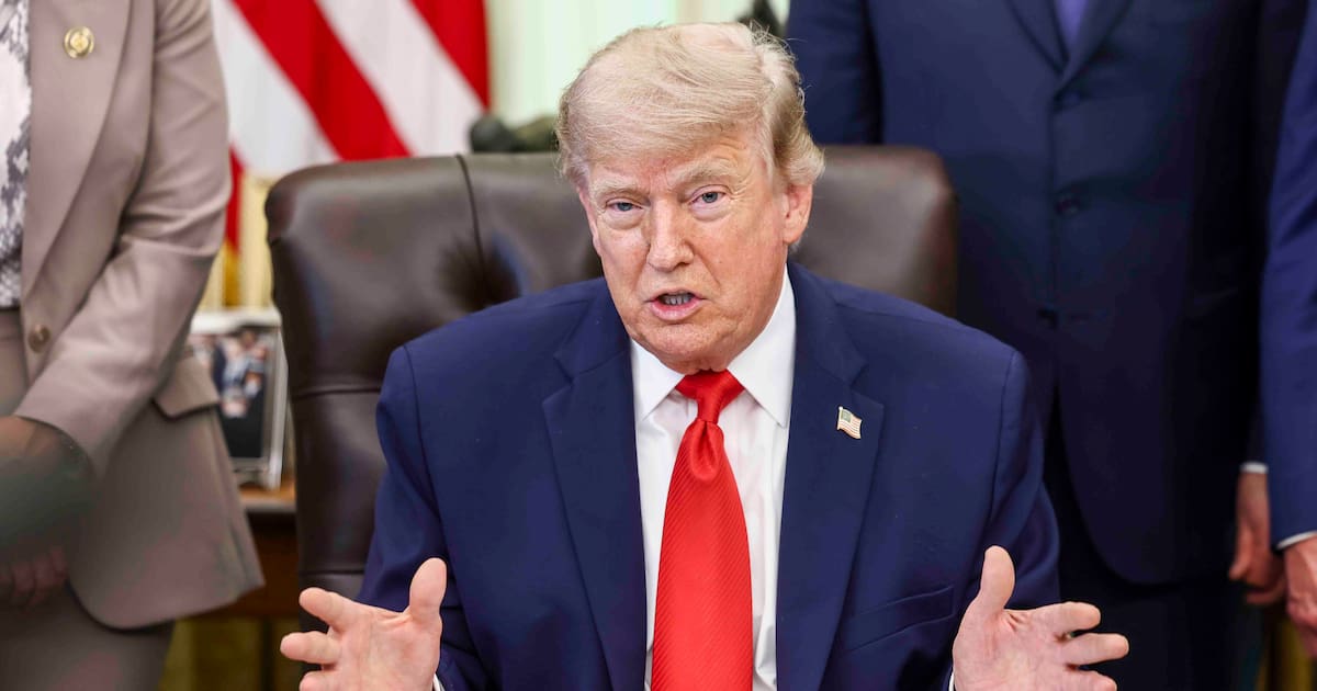 Corte permite a Estados Unidos seguir aplicando arancel global del 10%