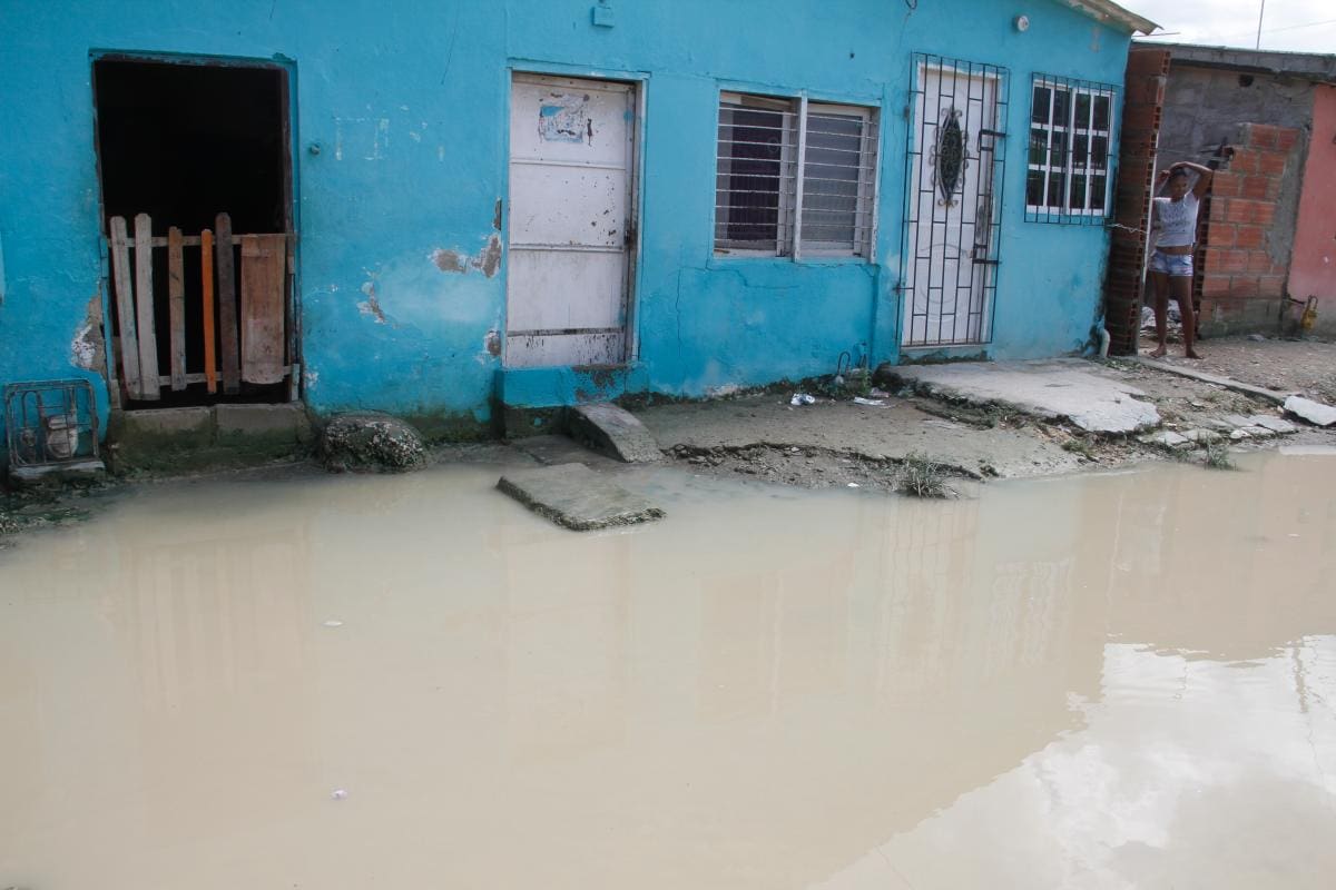 La gente en esta zona tiene dificultades para salir de sus casas.