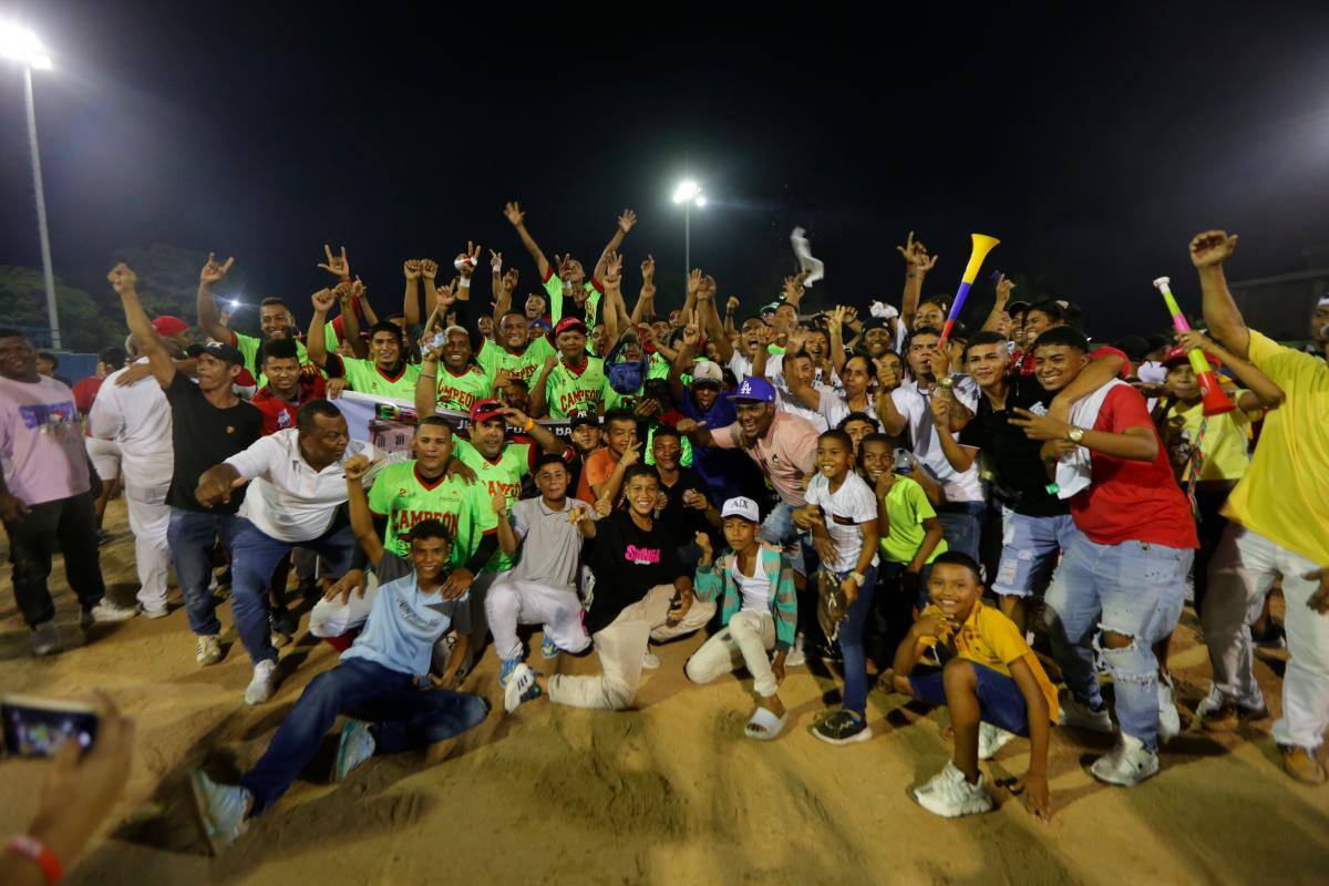 Turbana, merecido campeón del Torneo de Sóftbol Juega Por Tu Barrio