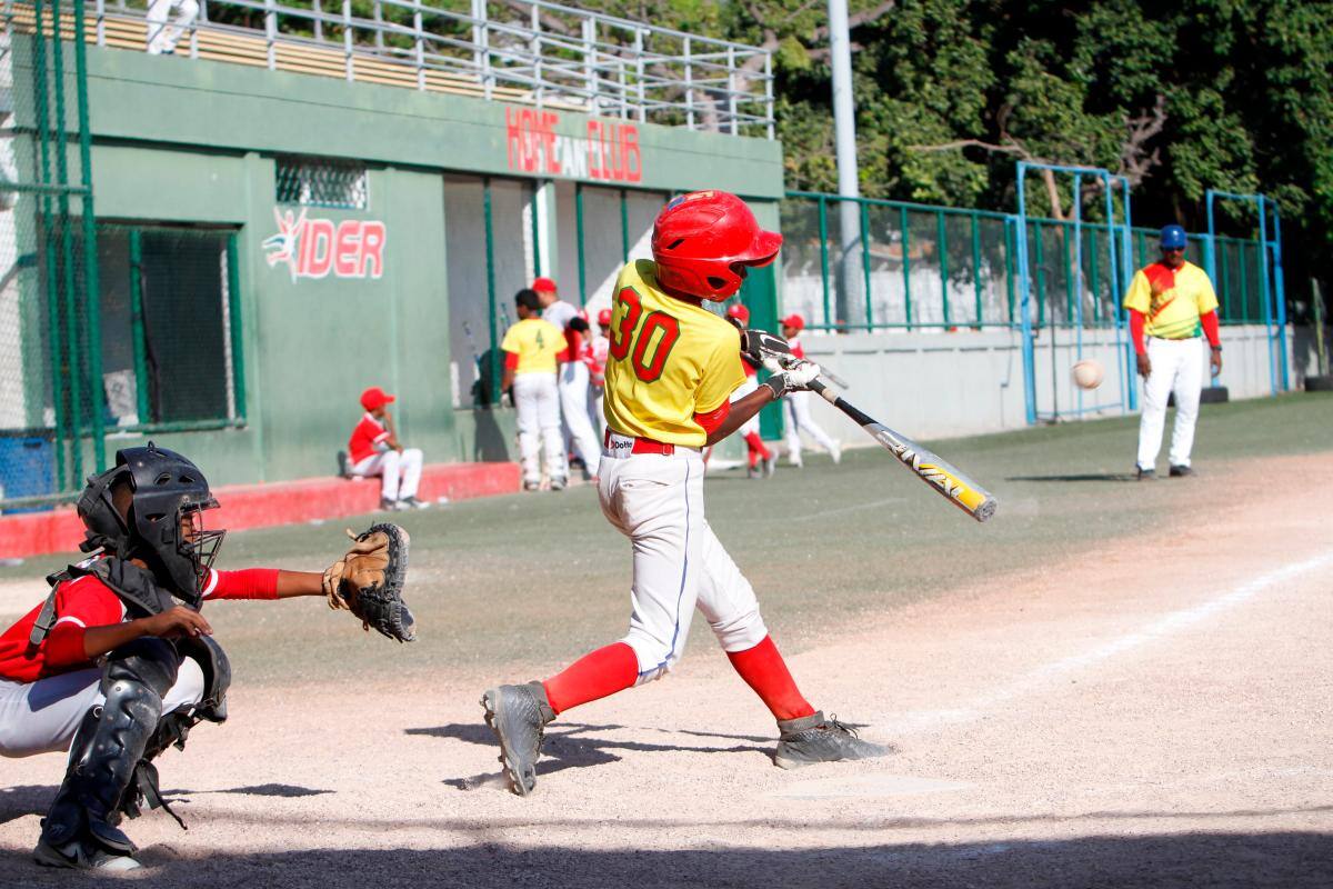 ¡Play ball, suenan los bates en la Copa La Candelaria!