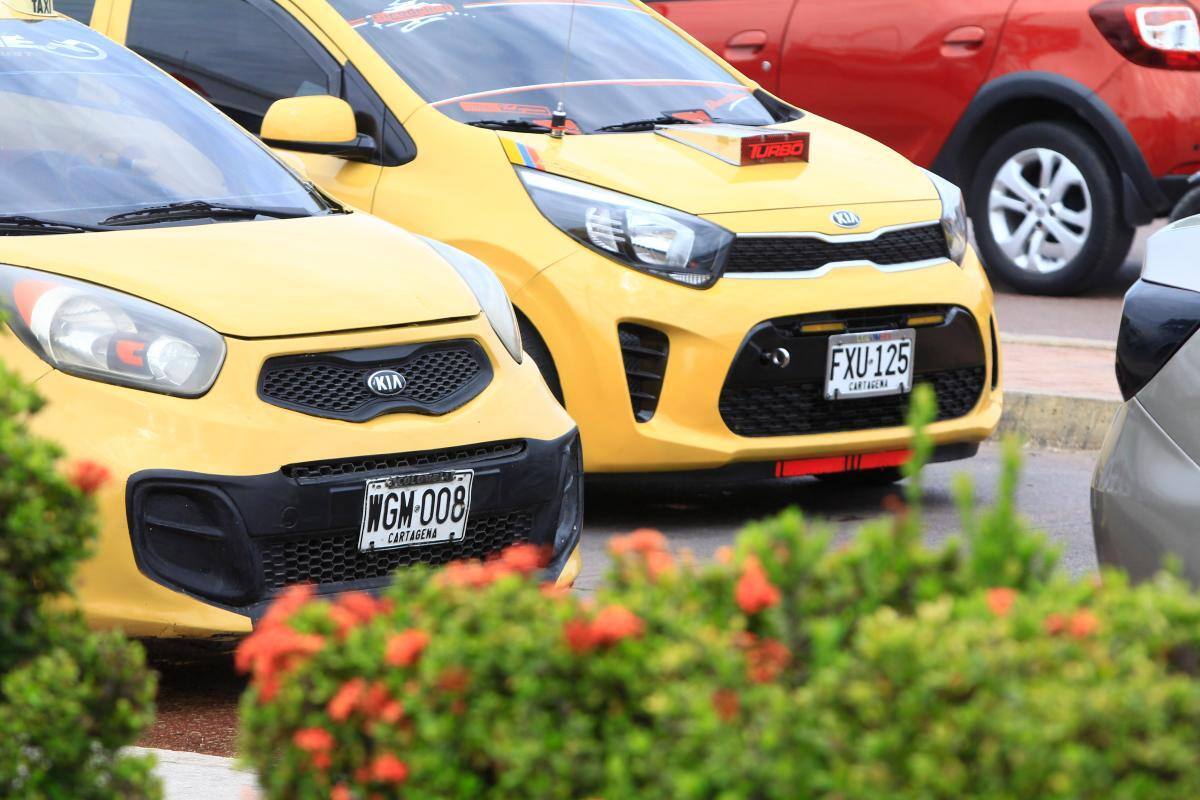 Esto fue lo que habló el gobierno con el gremio de taxistas