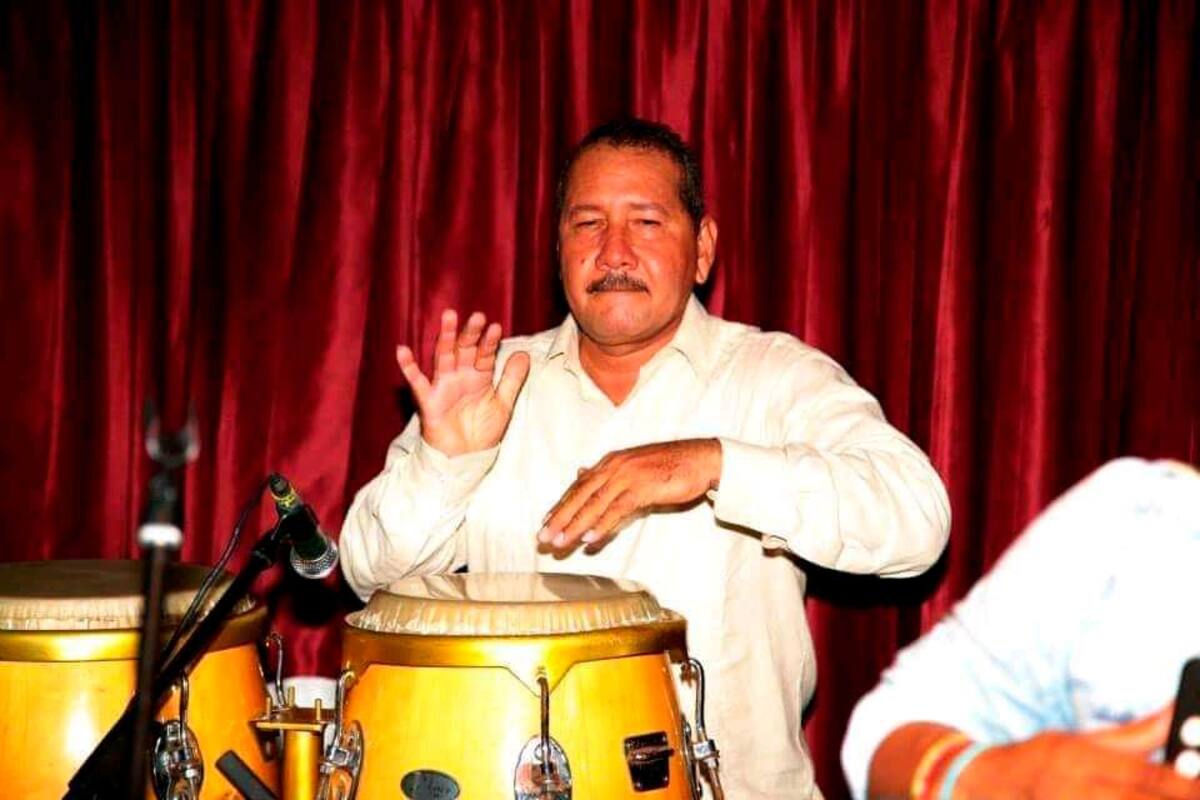 Jairo Martínez, un maestro de las congas que sorprende con su voz