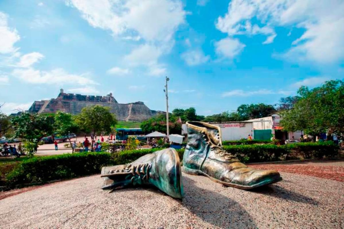 Adoptan 12 parques y zonas verdes de Cartagena para su mantenimiento