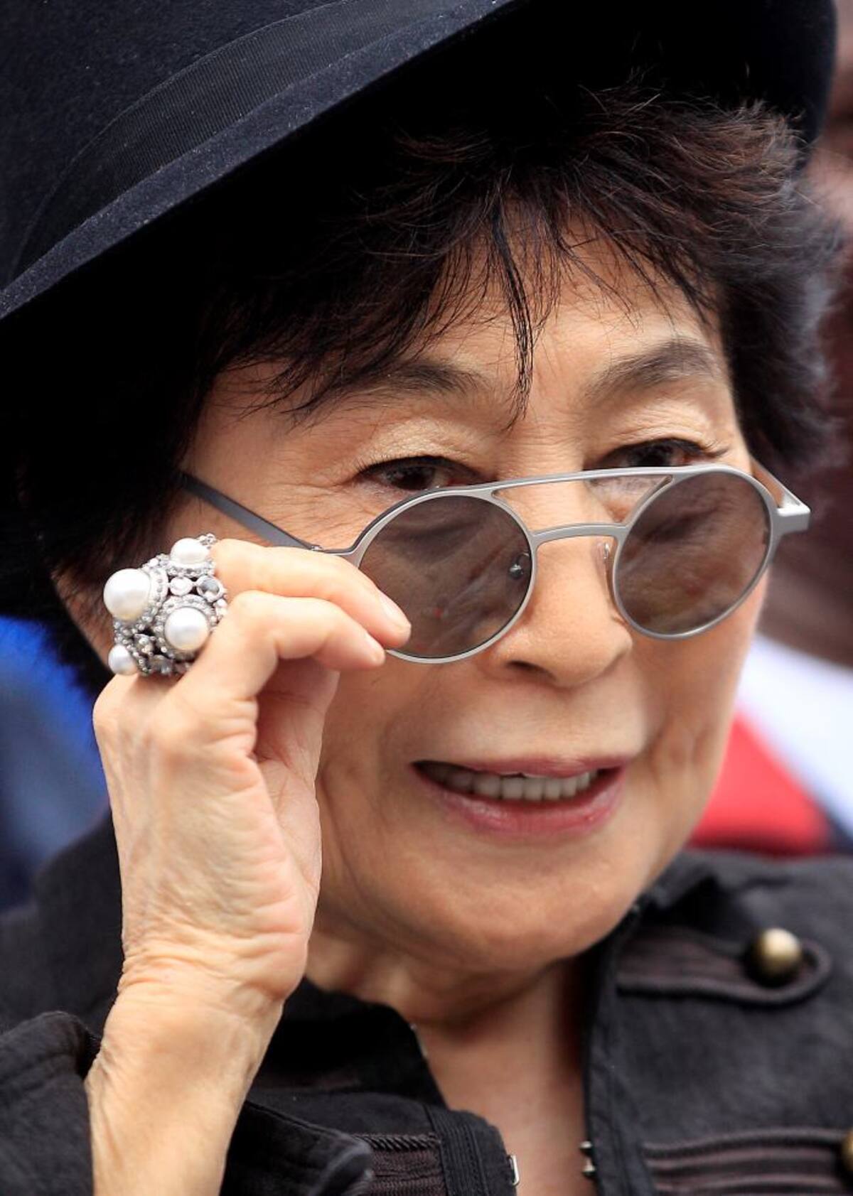 Yoko Ono AP