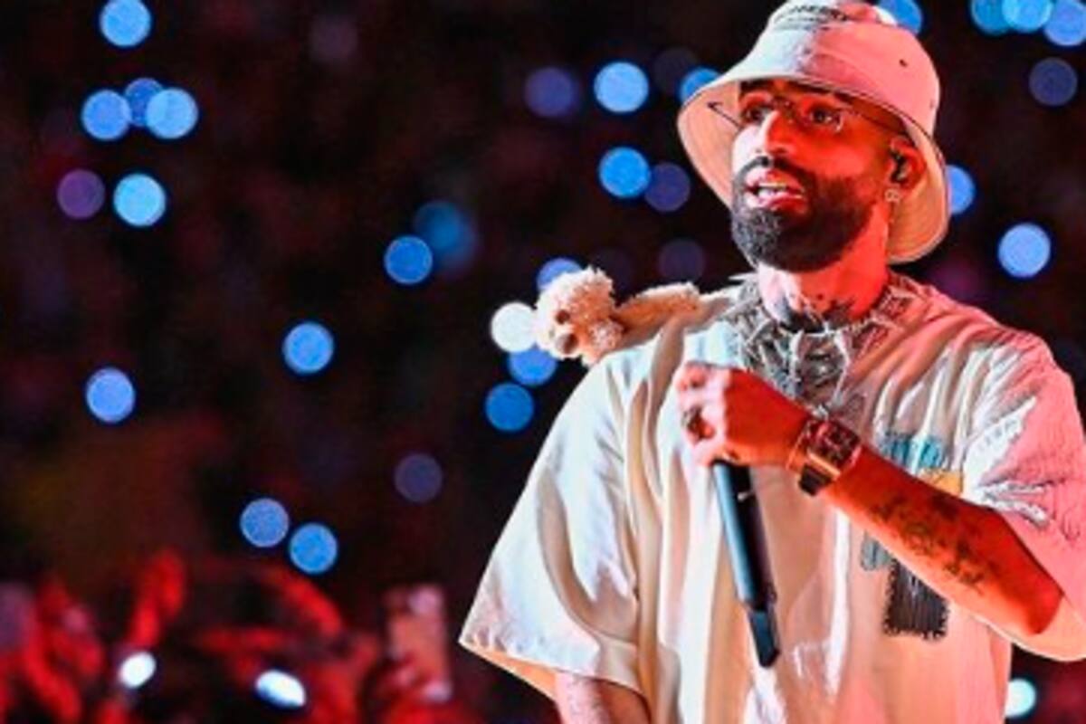 Arcángel se tatuó en honor a su hermano: 8 horas de anestesia general