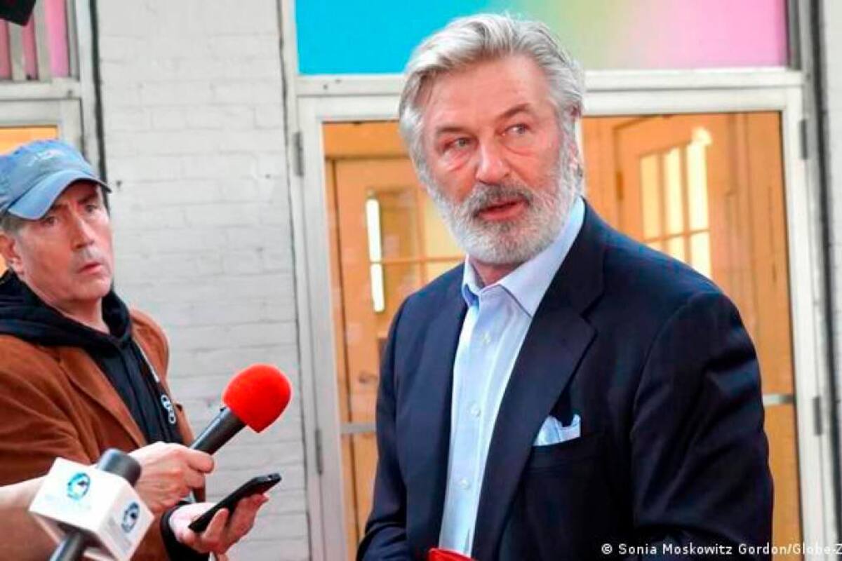 Alec Baldwin, acusado de homicidio involuntario por muerte de Halyna Hutchins