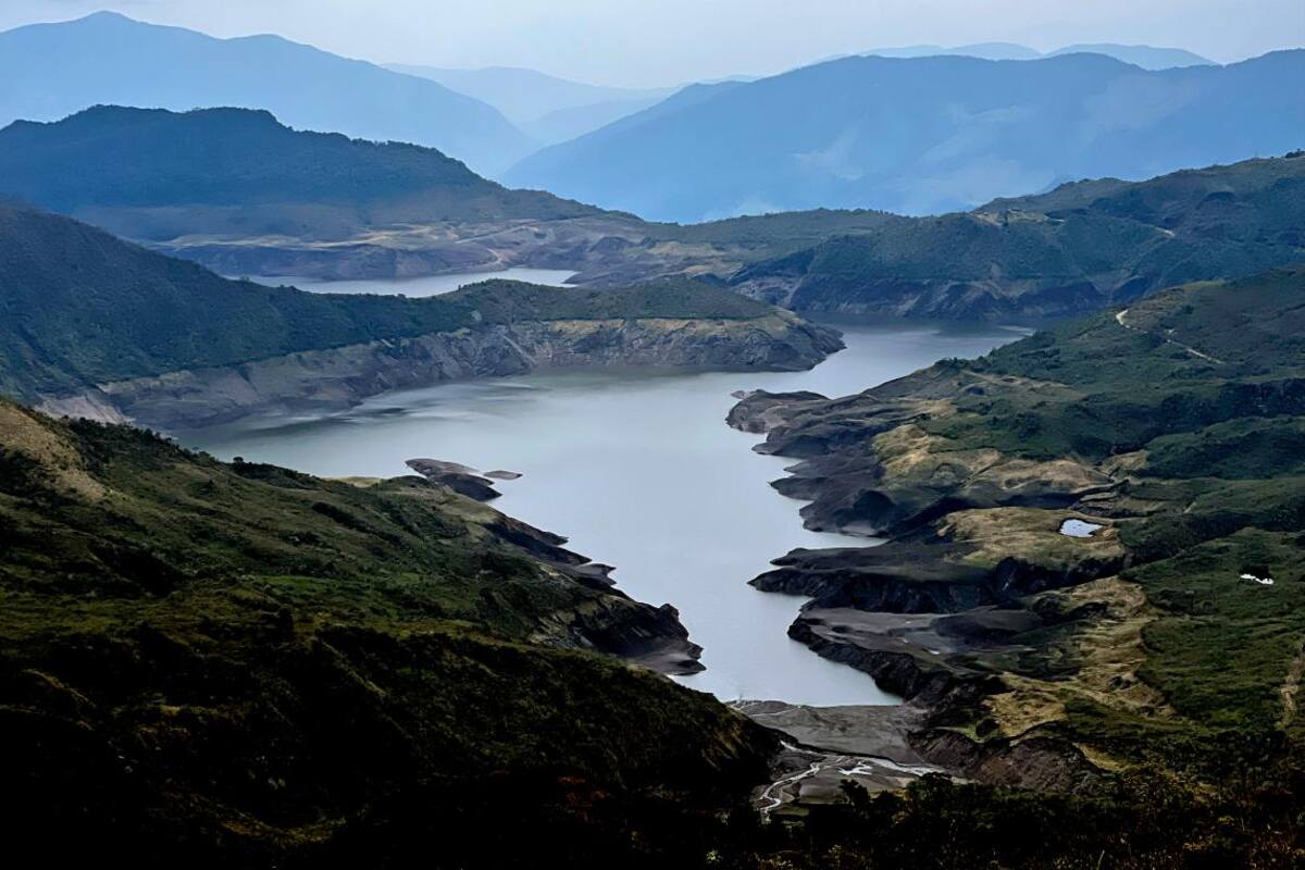 Comienza racionamiento de agua en Bogotá por sequía en los embalses