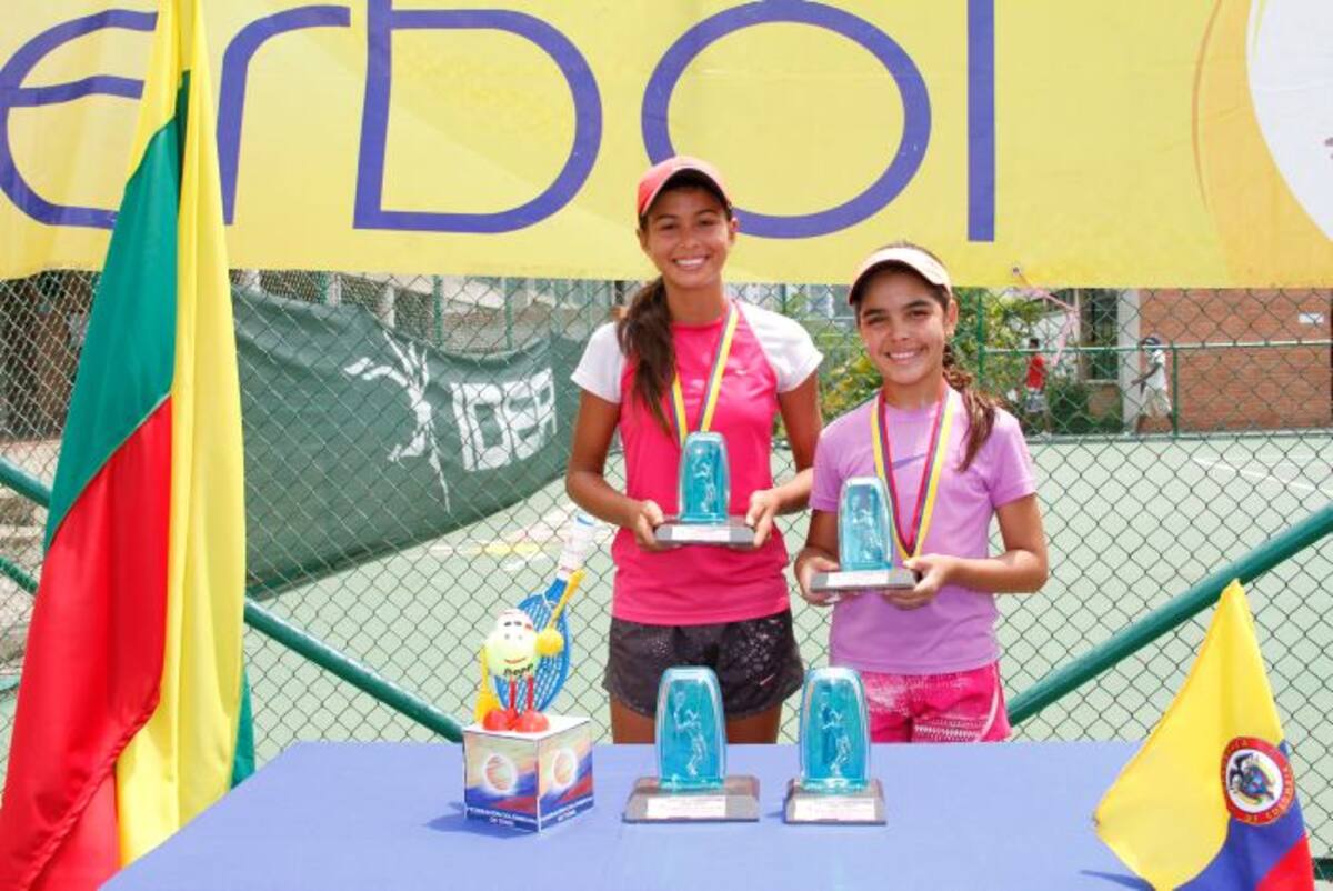 Angie Yepes y María Fernanda Padilla, ganadoras en las categorías sub14 y sub12 respectivamente. Aroldo Mestre-El Universal