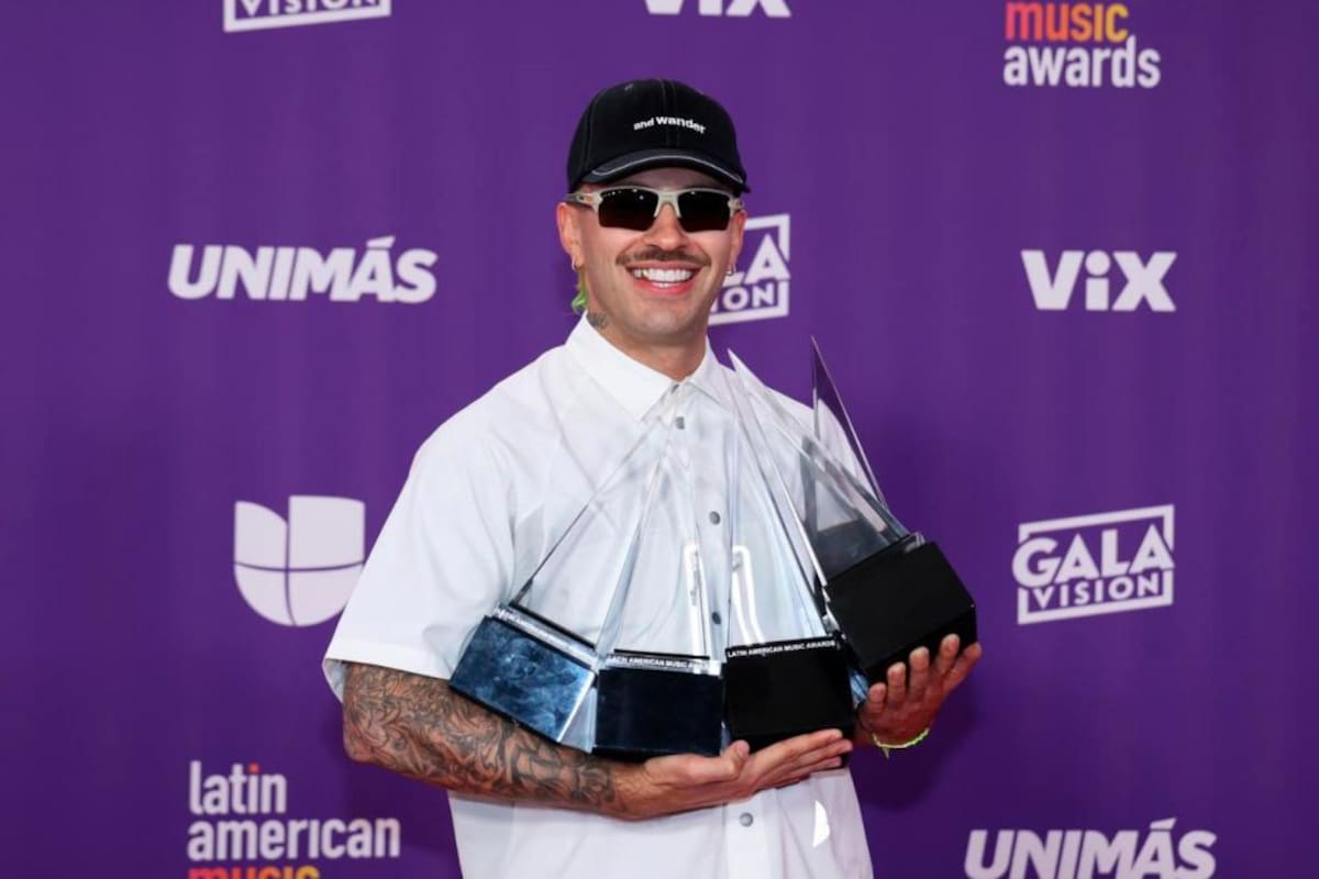 Feid y Karol G fueron los grandes ganadores de los Latin American Music Awards