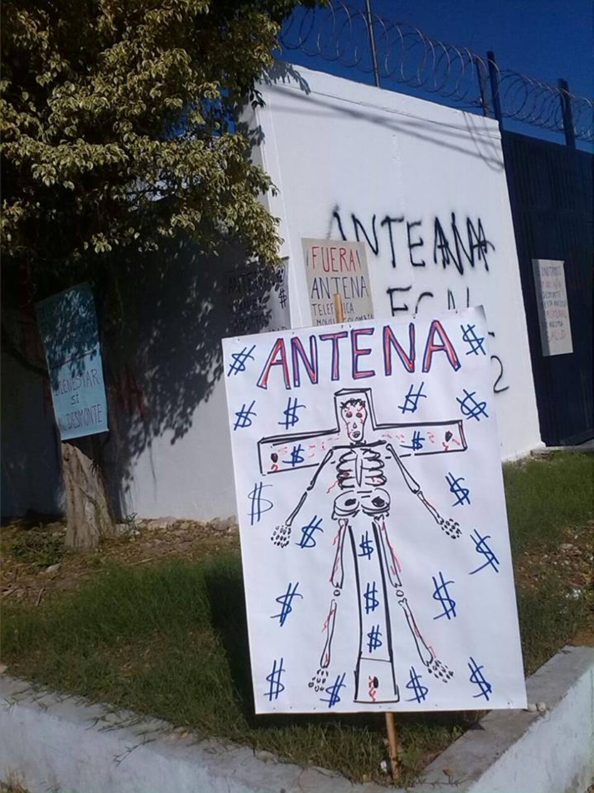 CORTESÍA