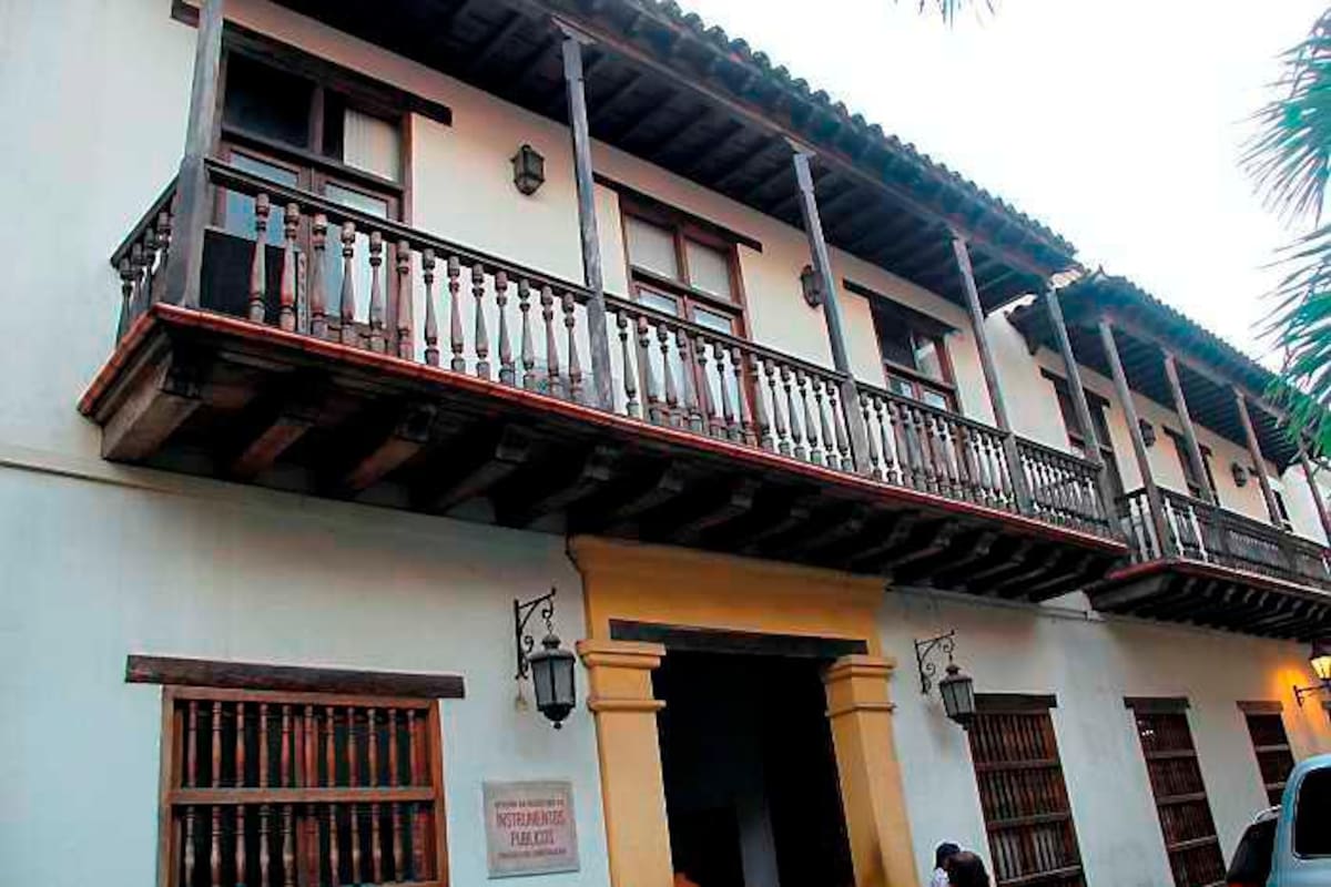 Suspenden servicio público de la Oficina de Registro de Cartagena