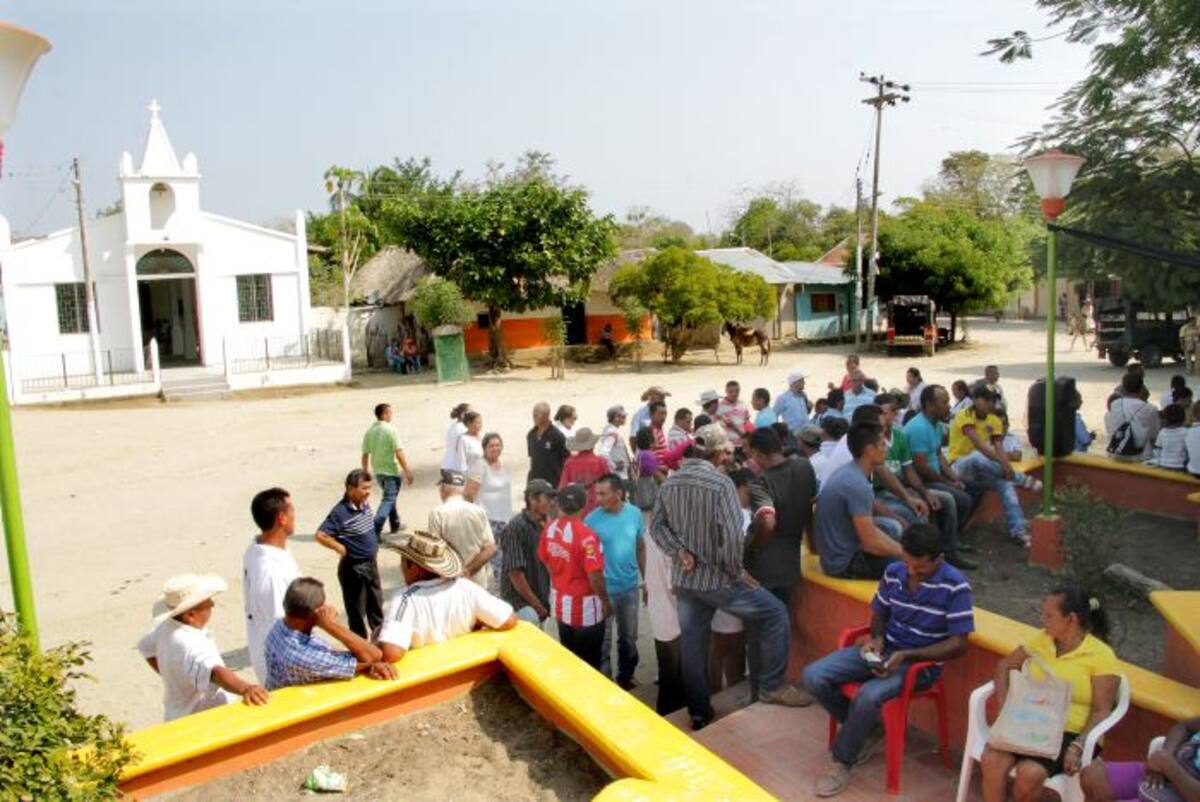 Habitantes de los corregimientos de Canutalito y Canutal, y algunas veredas recordaron ayer a las víctimas de la masacre en esa zona. MANUEL SANTIAGO PÉREZ/EL UNIVERSAL/
