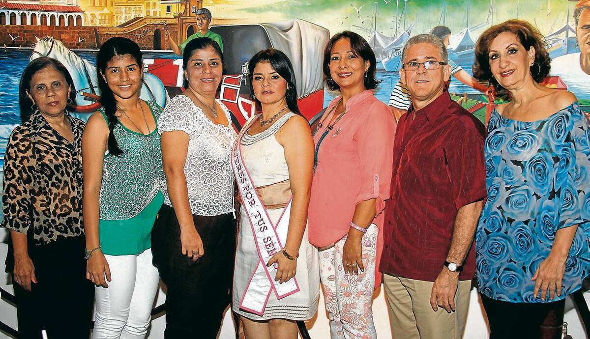 Sonia de Tinoco, María Fernanda Watts, Diana Tinoco, Nidia Gómez, Mirtza Caballero, Néstor Angulo y Luz Marina Vera.
