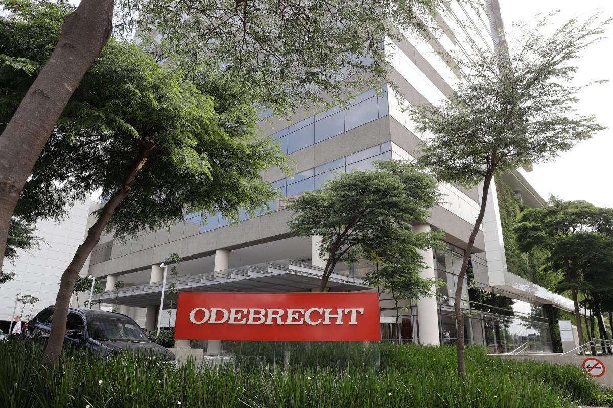 La petrolera brasileña Petrobras pide millonaria indemnización a Odebrecht