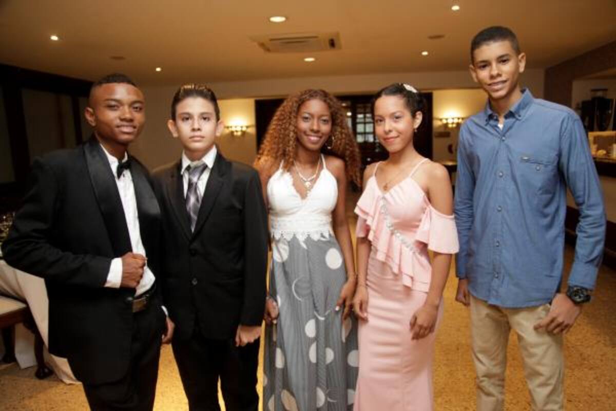Yesisid Pérez, Gerson Muñoz, Shelay Chico, Wendy Díaz y Jairo Gutiérrez.