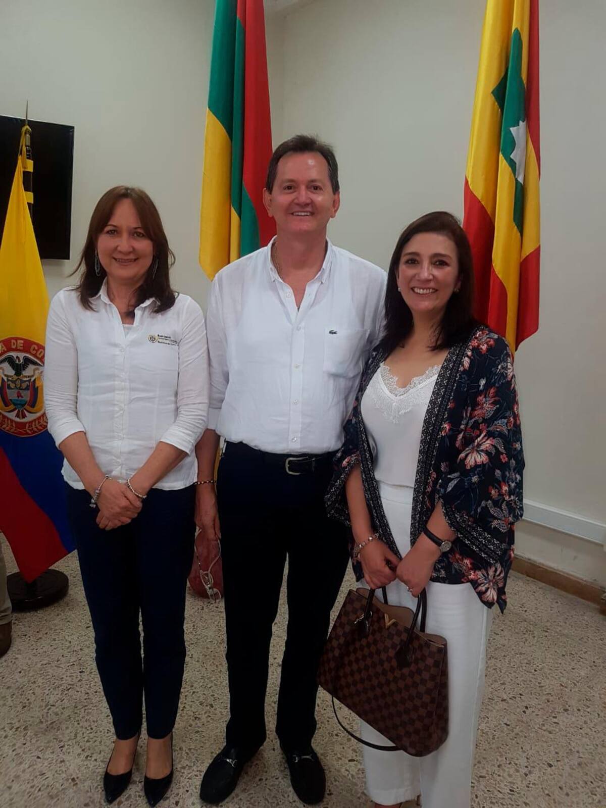 La presidenta de la Corte Constitucional, Gloria Stella Ortíz, estuvo en la tarde de hoy en el Tribunal Superior de Cartagena para extender la invitación al encuentro. // Foto: cortesía.