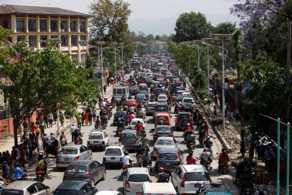 Nepal se volvió a paralizar por un nuevo sismo. AP Bikram Rai