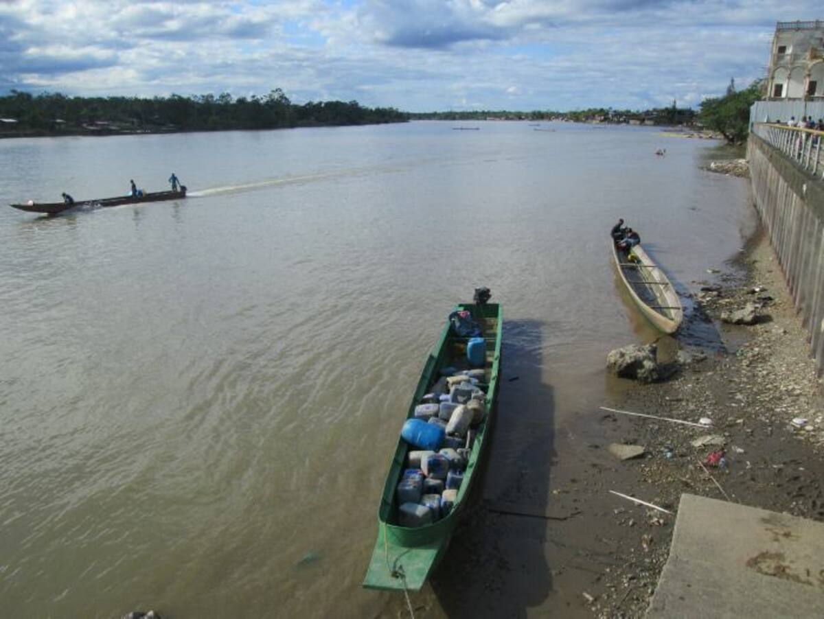 La tarde cayendo en el río Atrato. FOTO: RUBÉN DARÍO ÁLVAREZ