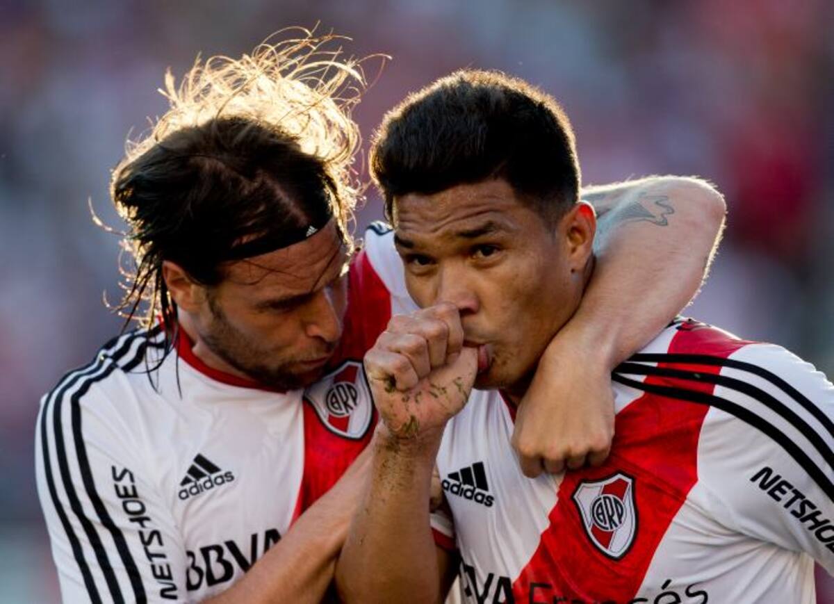 Teófilo anotó el segundo tanto en la victoria de River Plate. AP Eduardo Di Baia