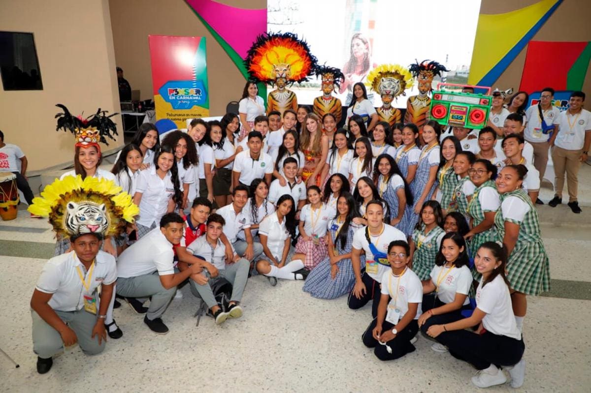 La instalación del evento contó con la participación especial de Ana González Medina, representante de Cultura de la Unesco para Latinoamérica; el secretario de Cultura, Patrimonio y Turismo, Juan José Jaramillo y Alberto Gómez Struss, director de Proyectos de Carnaval de Barranquilla.