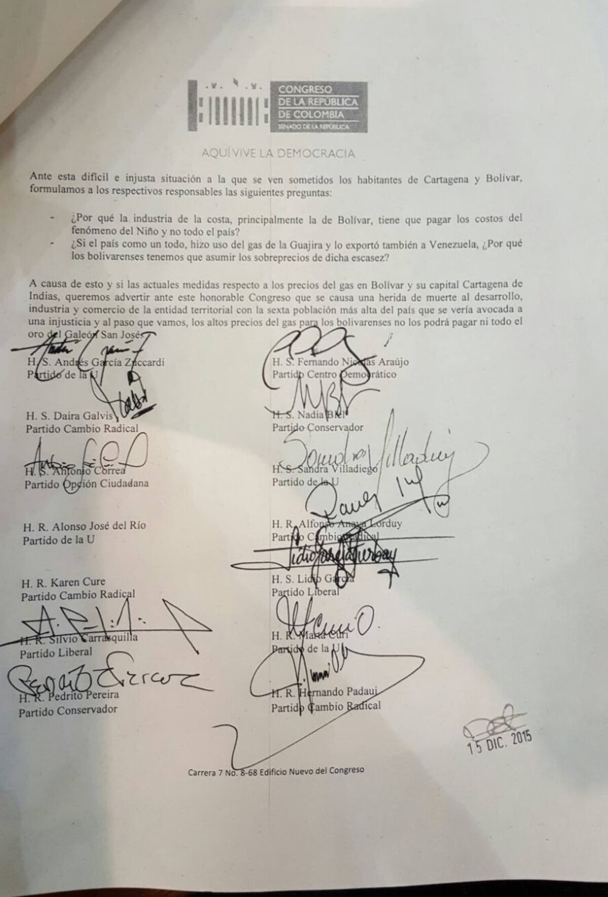 Documento firmado por los congresistas costeños. CORTESÍA