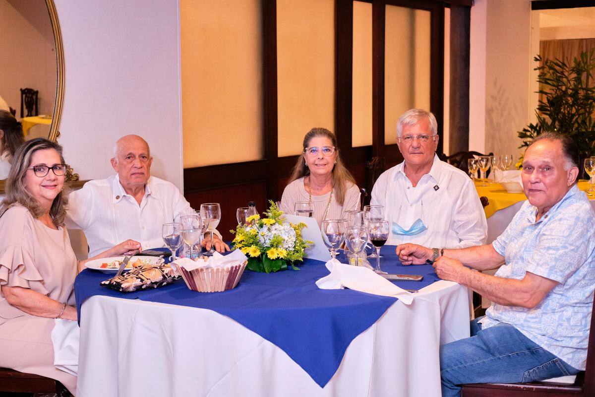 María Victoria González, Germán Spicker, Lina Cozzarelli, Libardo Ballesteros y Miguel Gómez.