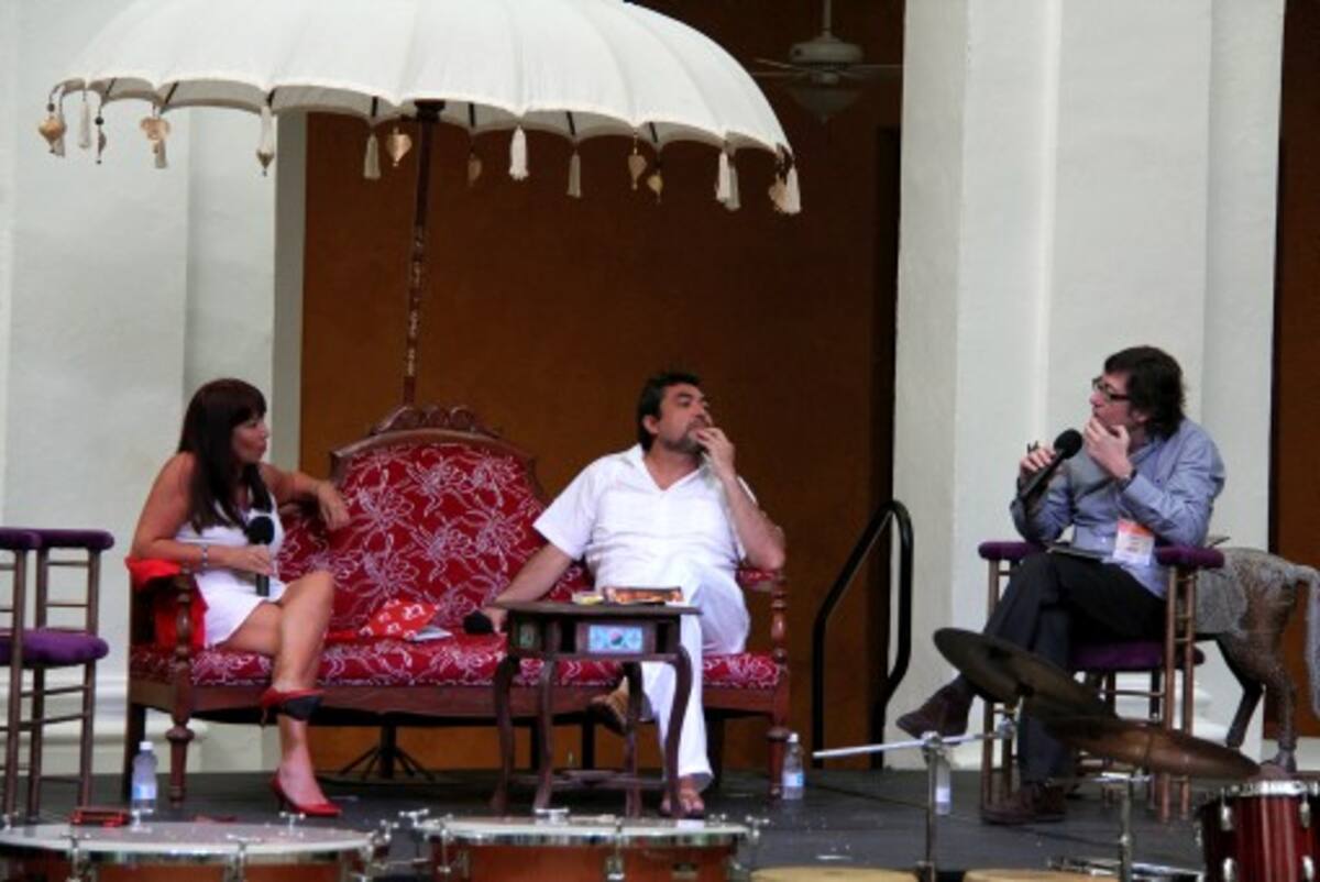 María Jimena Duzán, Cristian Alarcón y Pablo Ordaz. FOTO RAFAEL ZABALA-EL UNIVERSAL
