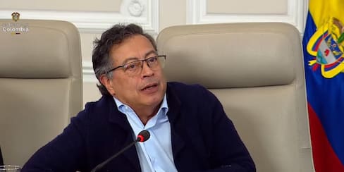 Petro se retractó por llamar “muñecas de la mafia” a periodistas