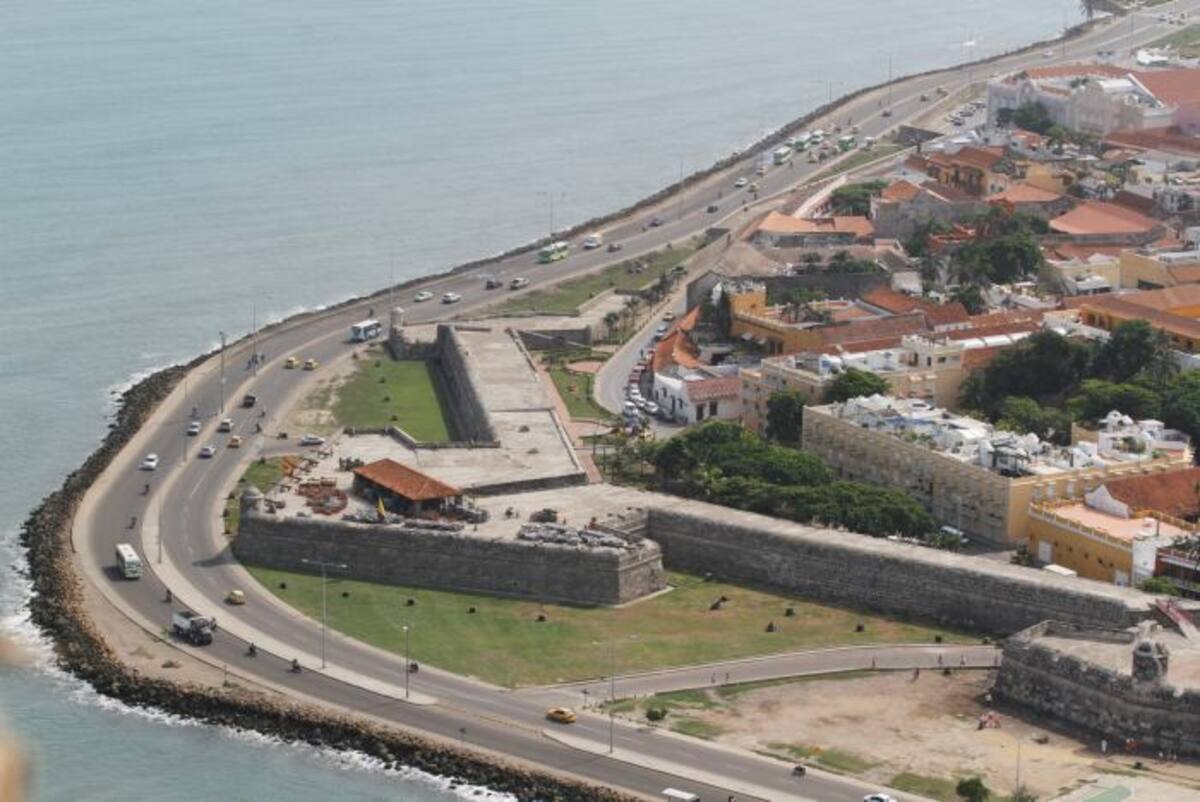 Un día cívico para recordar que el 6 de diciembre de 1815 murieron cientos de cartageneros, y recursos para grandes proyectos, son los beneficios de la Ley del Sitio de Cartagena o del Bicentenario. ARCHIVO