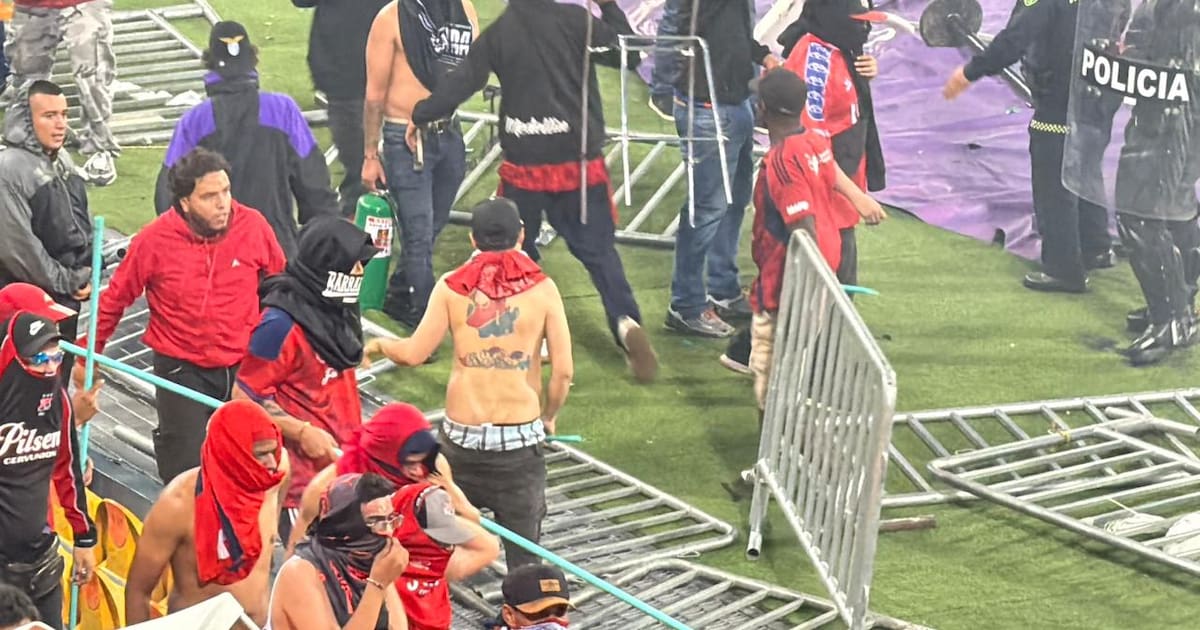 Video: desmanes en el Atanasio Girardot, Nacional no pudo levantar el trofeo